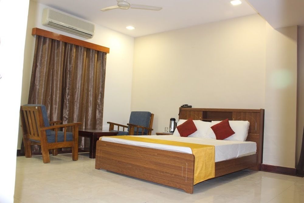 Stayeasy Majestic Bangalore Exterior foto