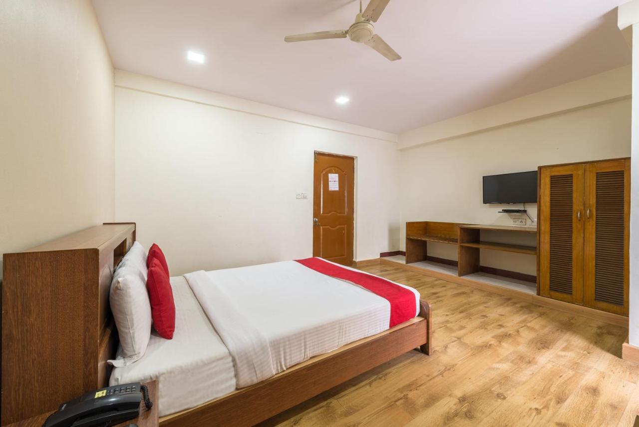 Stayeasy Majestic Bangalore Exterior foto